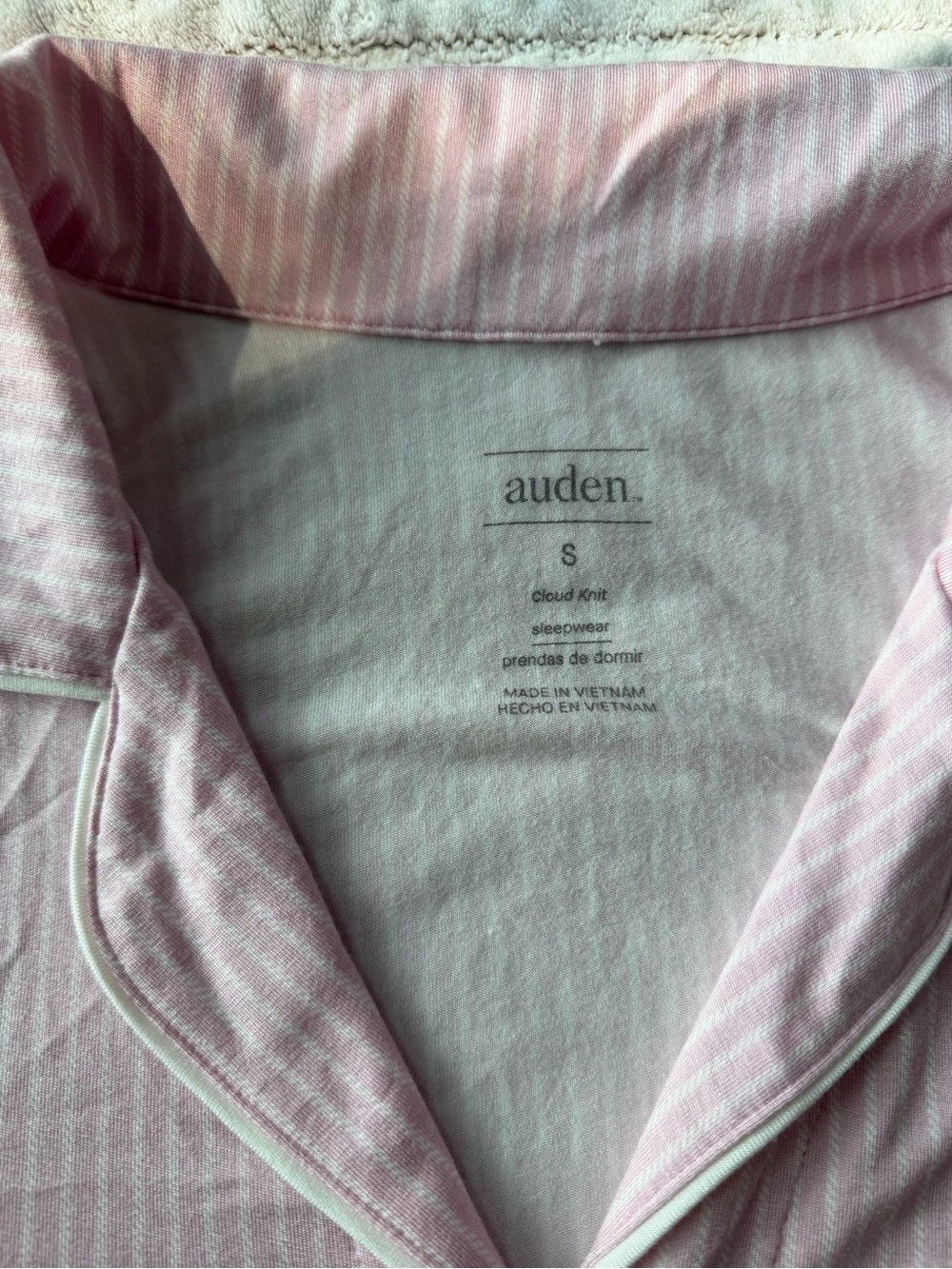 NWT Auden Women’s Cloud Knit Modal Short Sleeve and Capri Pants Pajama Set | S - Picture 6 of 9
